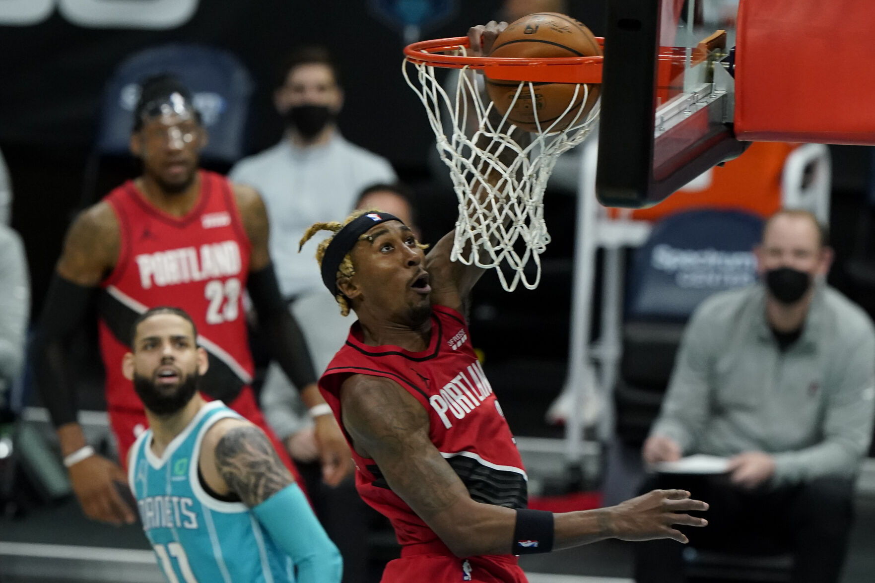 052021-tuc-spt-nbaplayoffs-p3